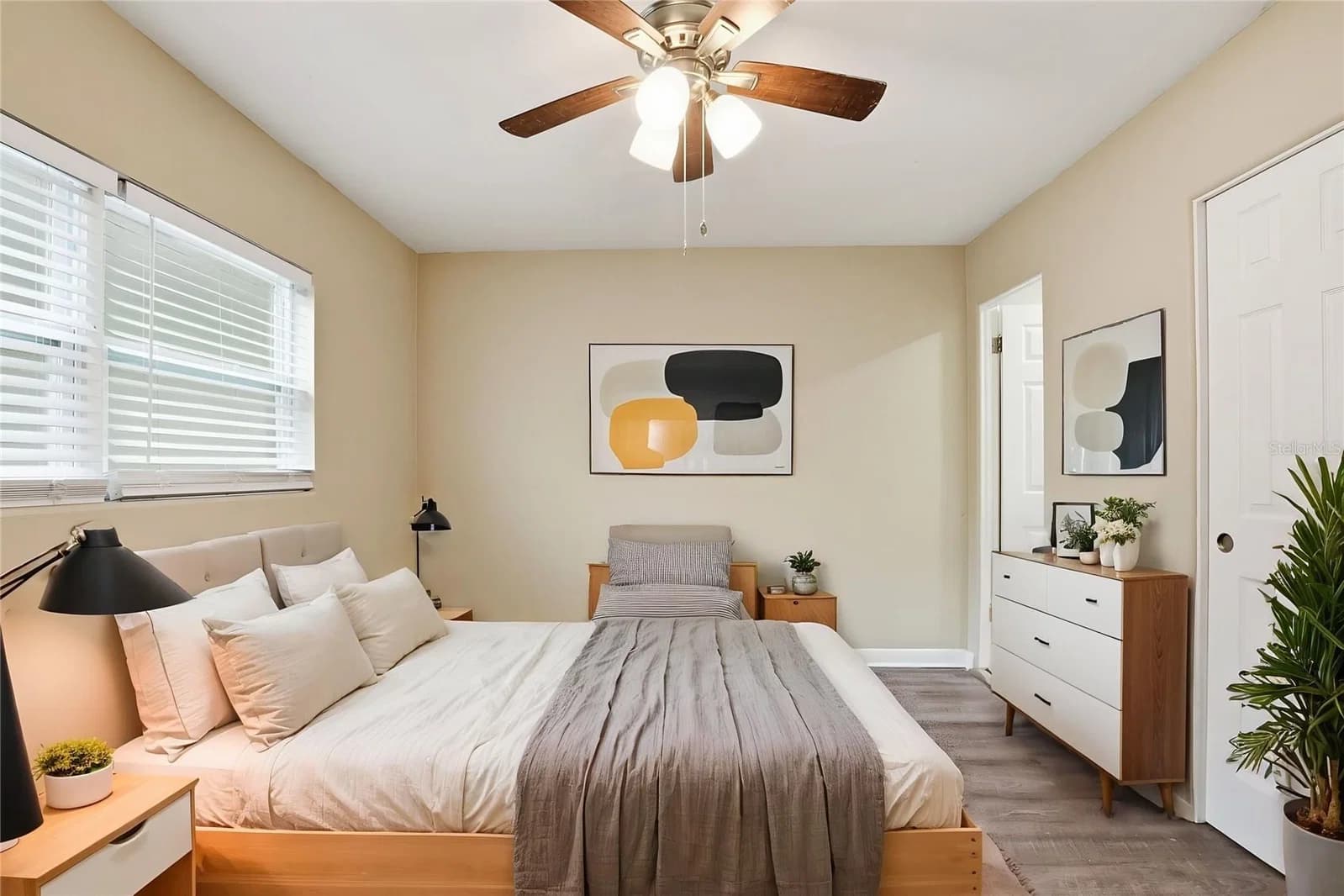 3604 MEADOWBROOK 5