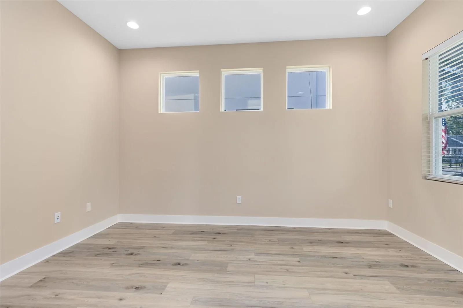2315 DEPAUW Avenue 5