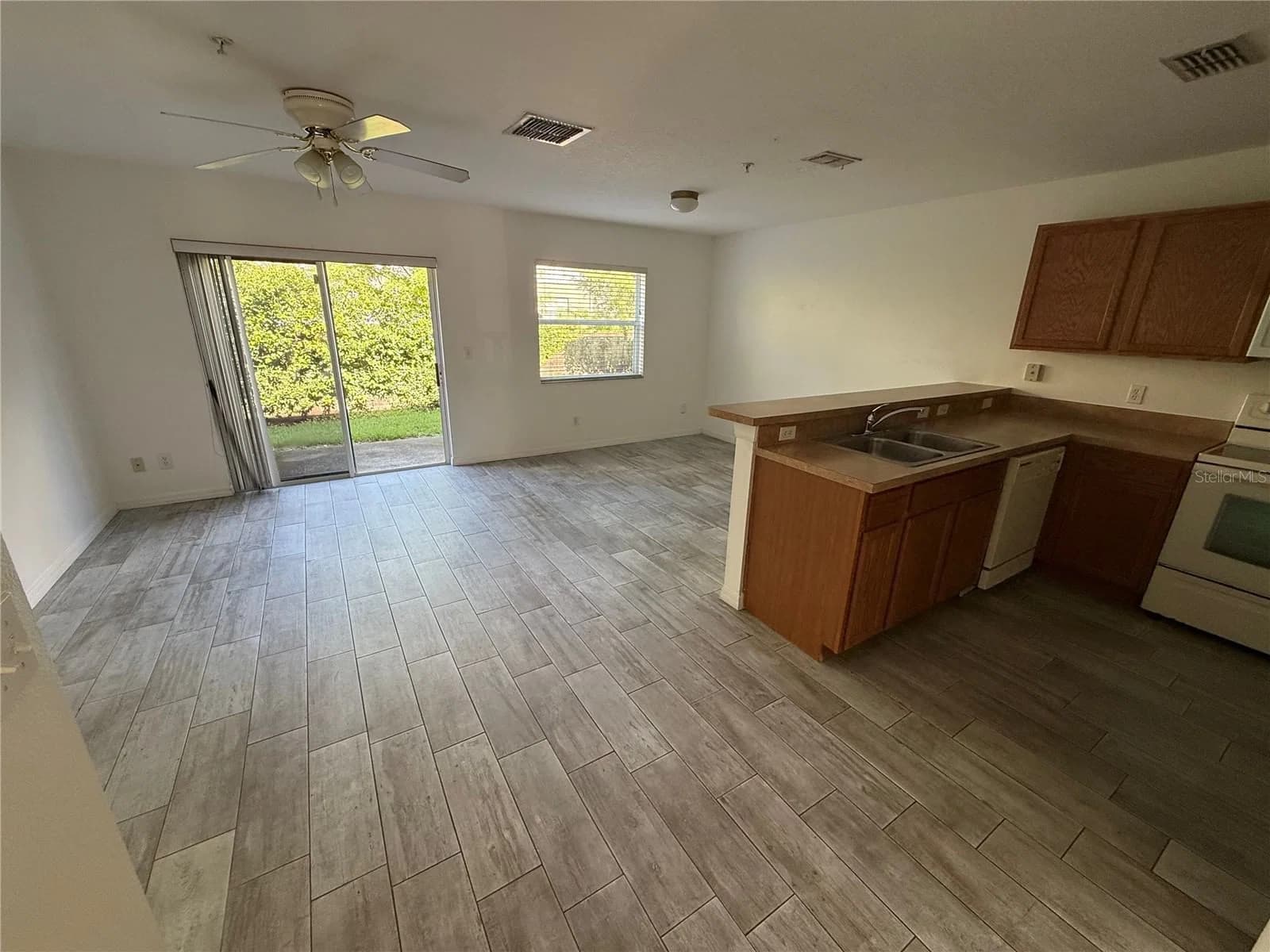 13426 TEA ROSE Way #105, Orlando, FL 32824 3