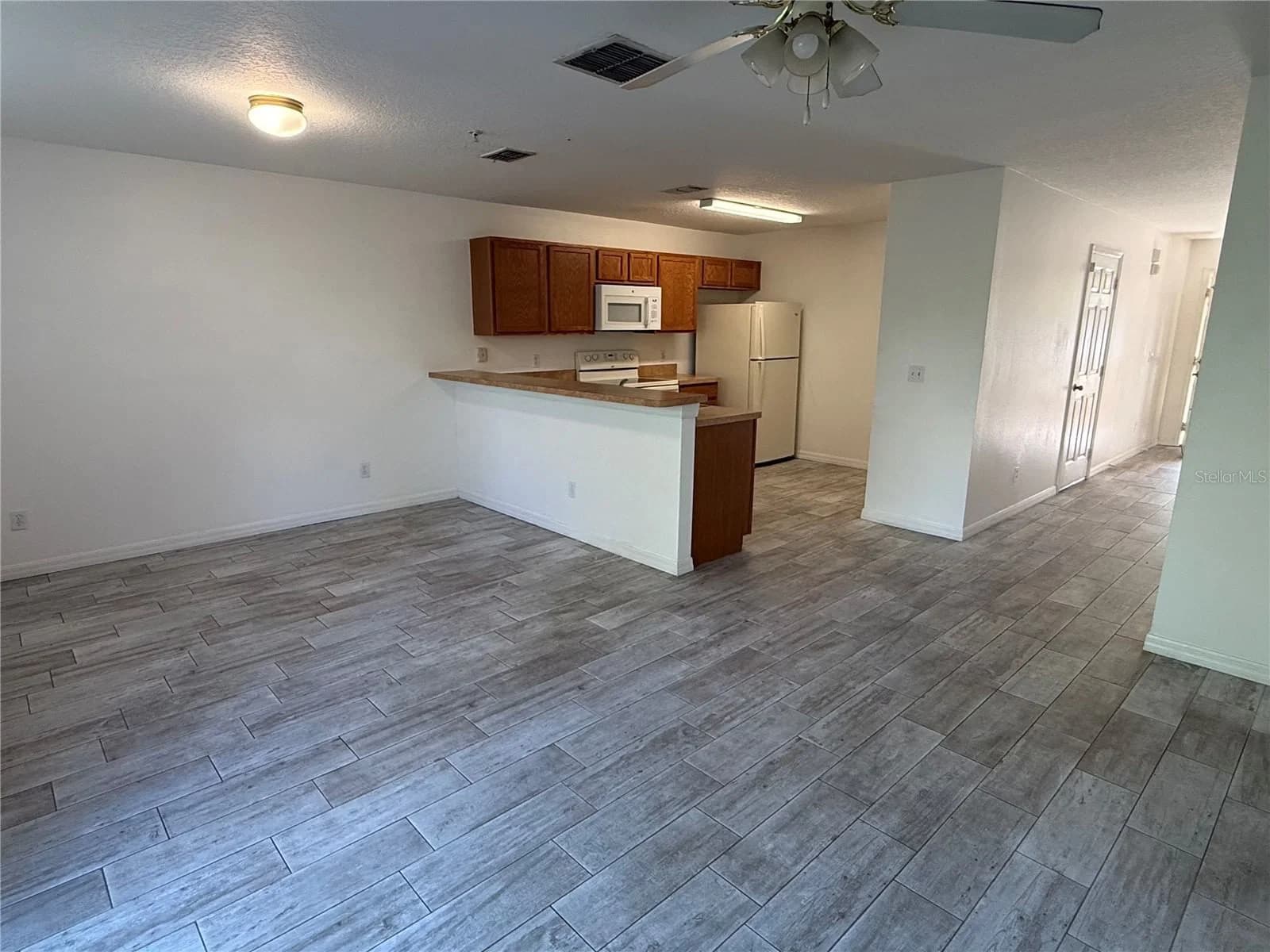 13426 TEA ROSE Way #105 4