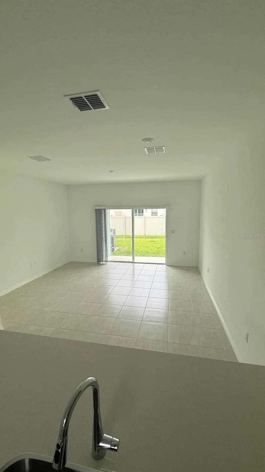 2941 SKYLINE LOOP 2