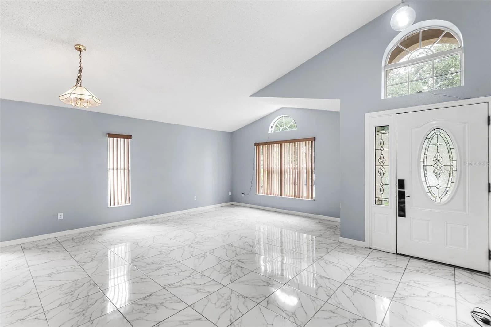 7814 ELMSTONE Circle, Orlando, FL 32822 2