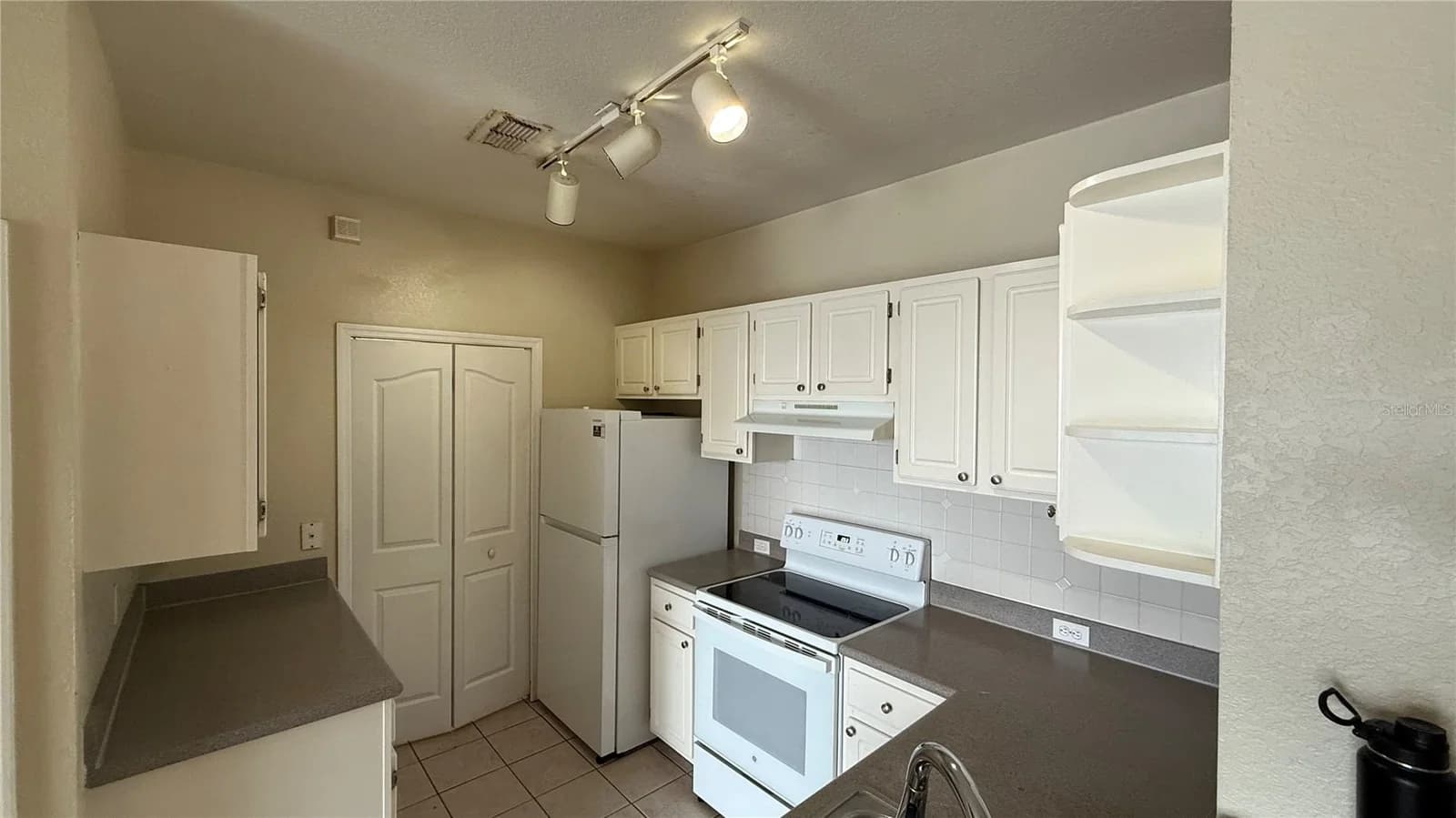 2615 MAITLAND CROSSING 4