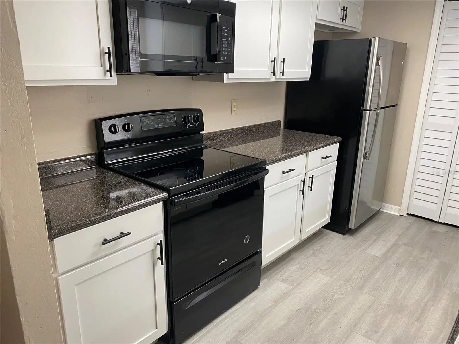 6763 MAGNOLIA POINTE 2