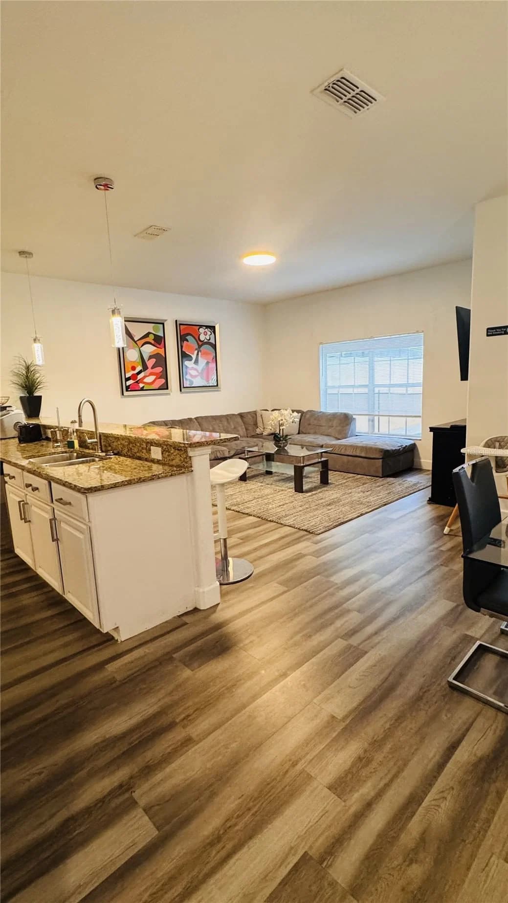 3037 BEACH PALM 2