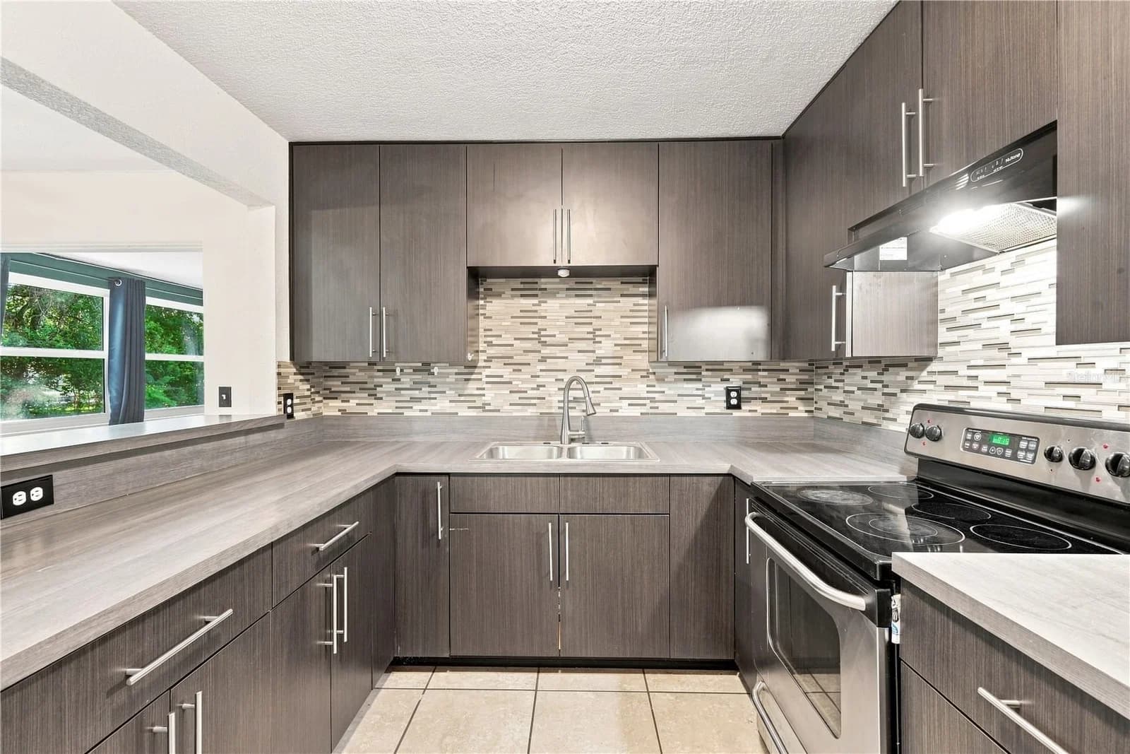 3410 CALUMET 4