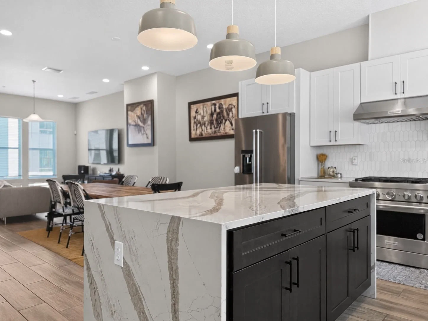 2154 WHITNEY MARSH Alley 4