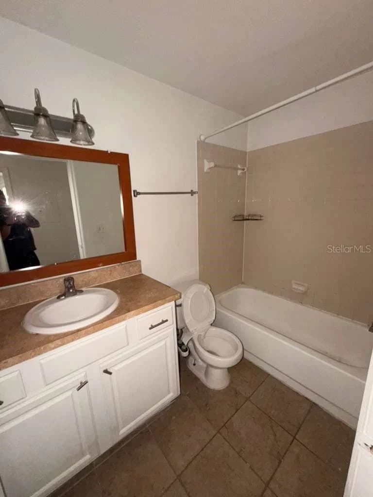 1057 HIAWASSEE 4