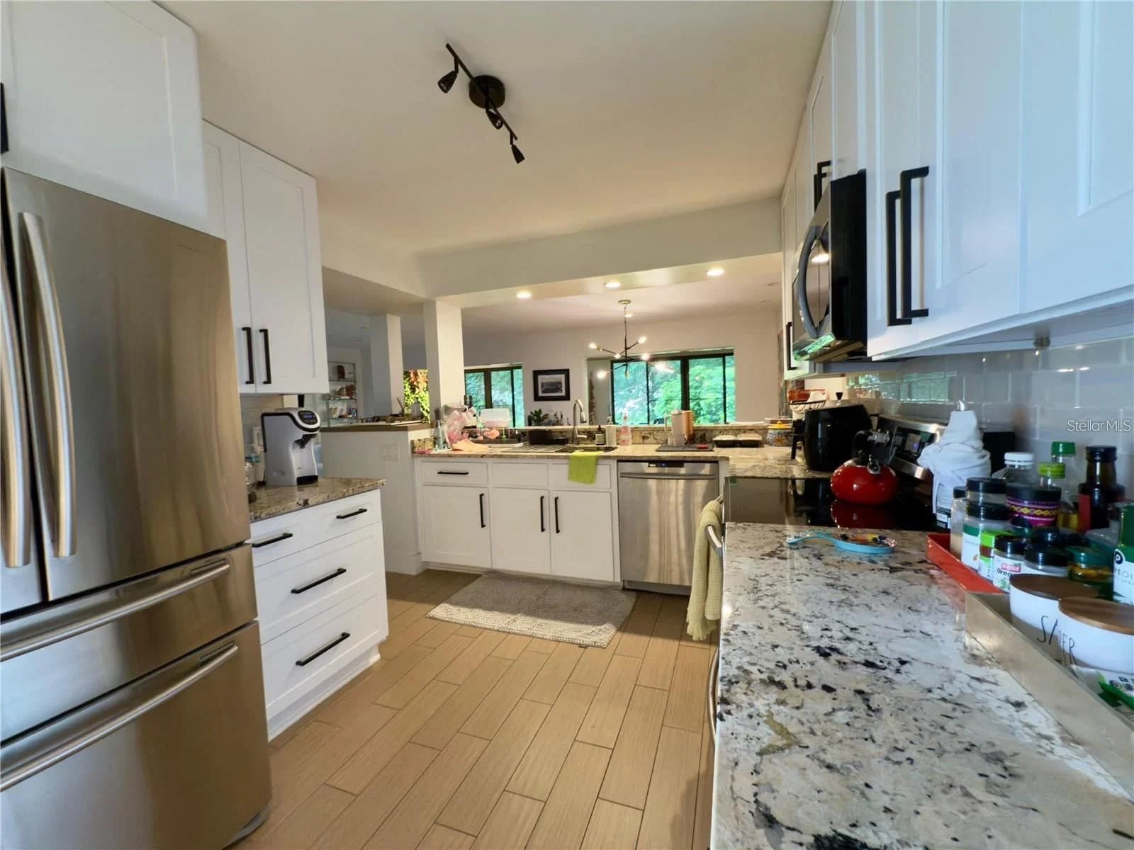 8113 BREEZE COVE 5