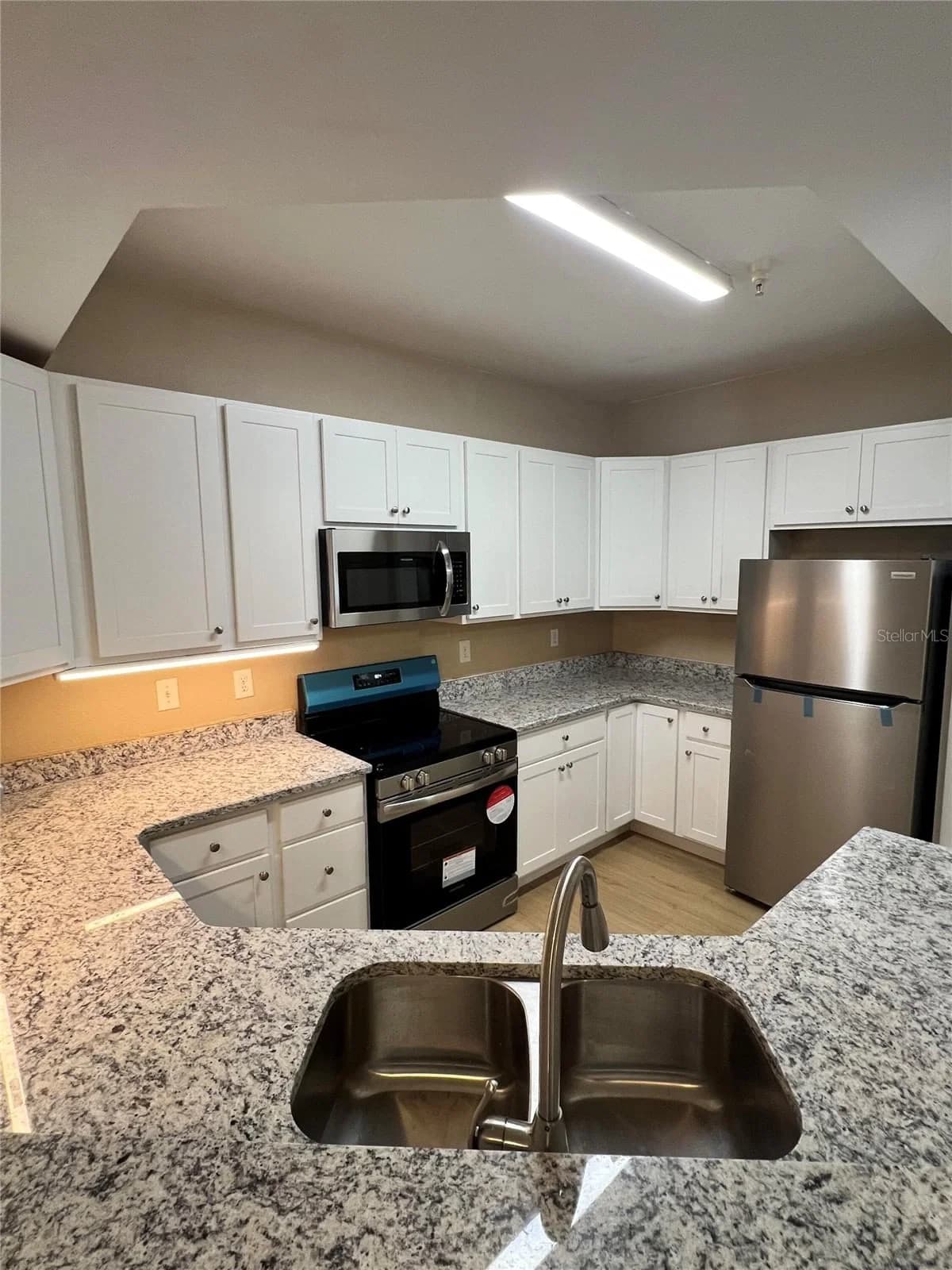 5512 METROWEST 2
