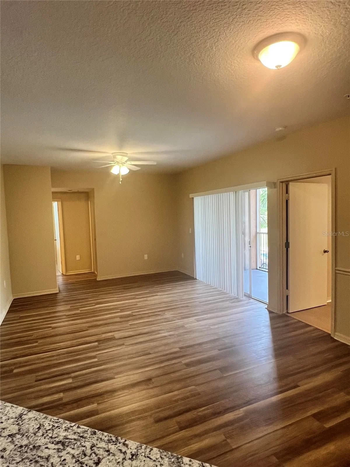 5512 METROWEST 4