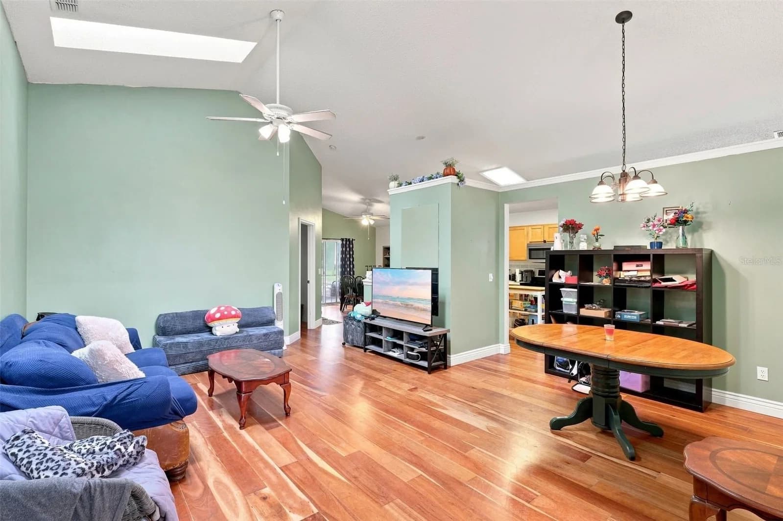 13637 EMERALDVIEW Drive 4