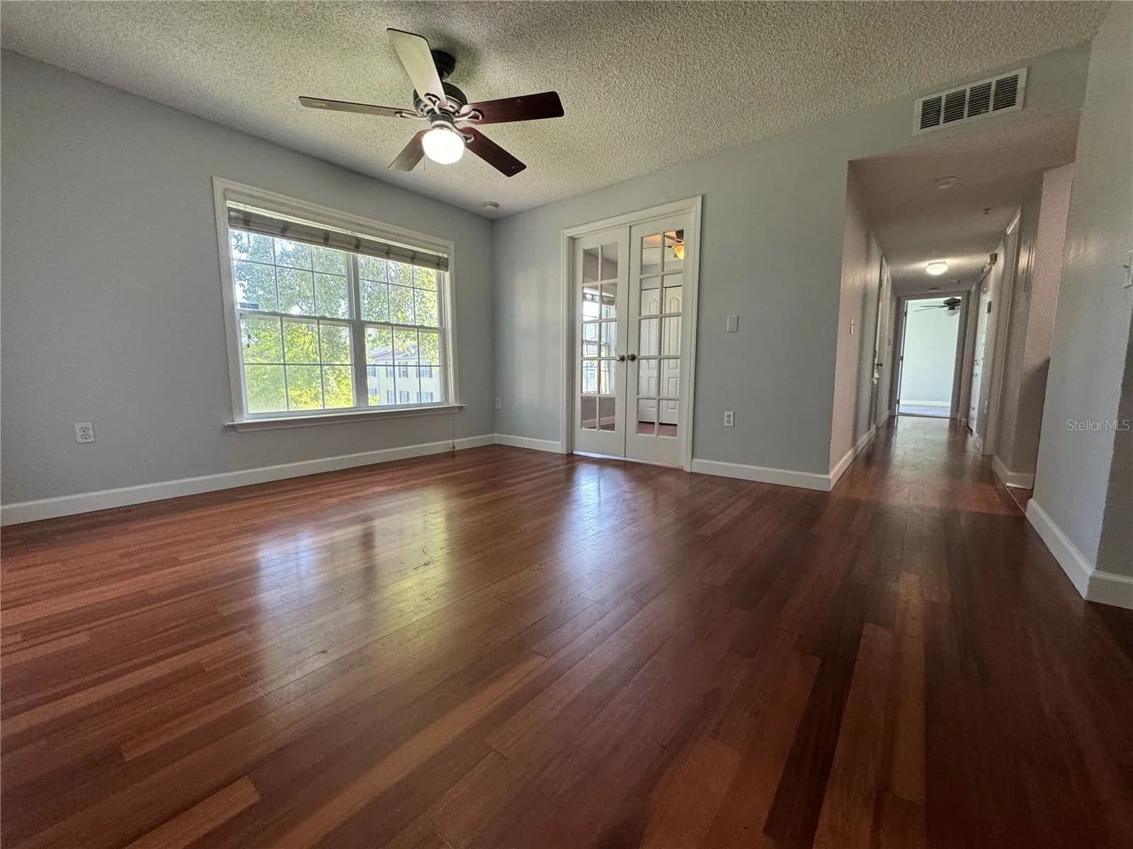 2053 DIXIE BELLE Drive #2053H, Orlando, FL 32812 3