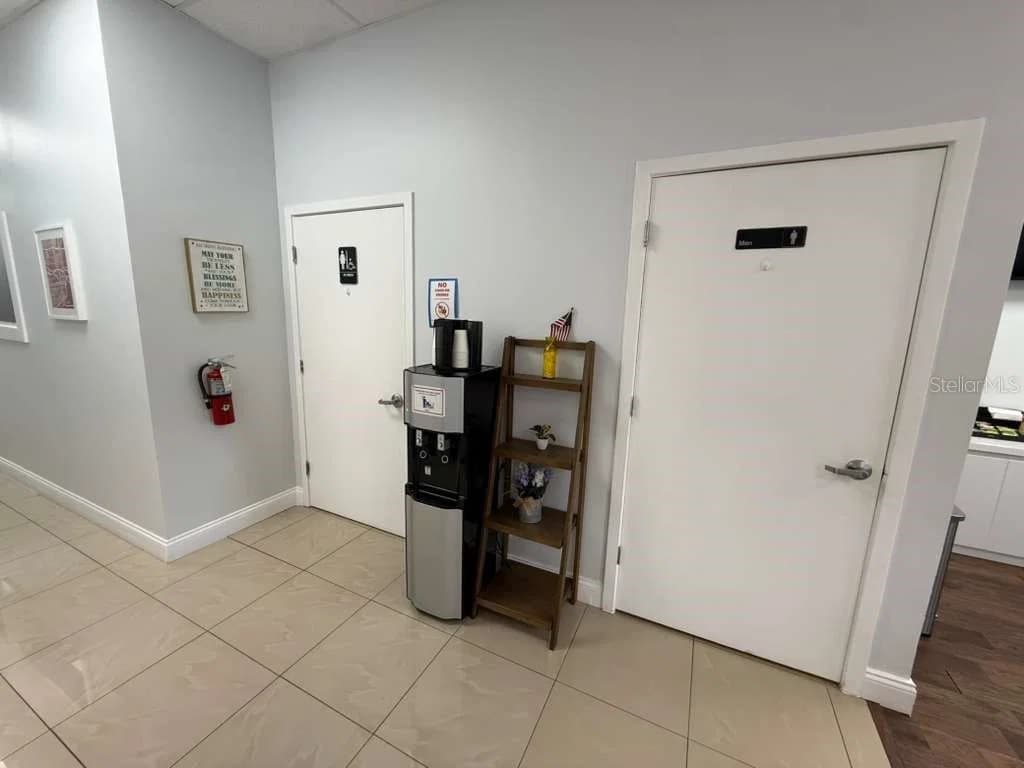 1507 PARK CENTER 4