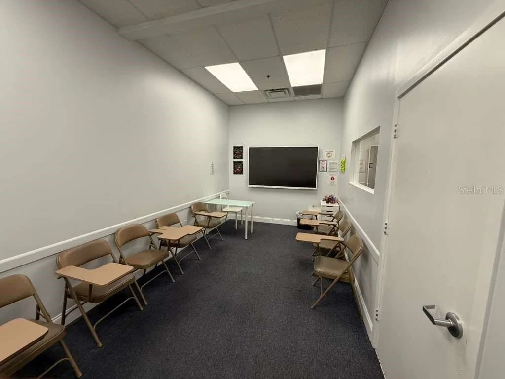 1507 PARK CENTER 5