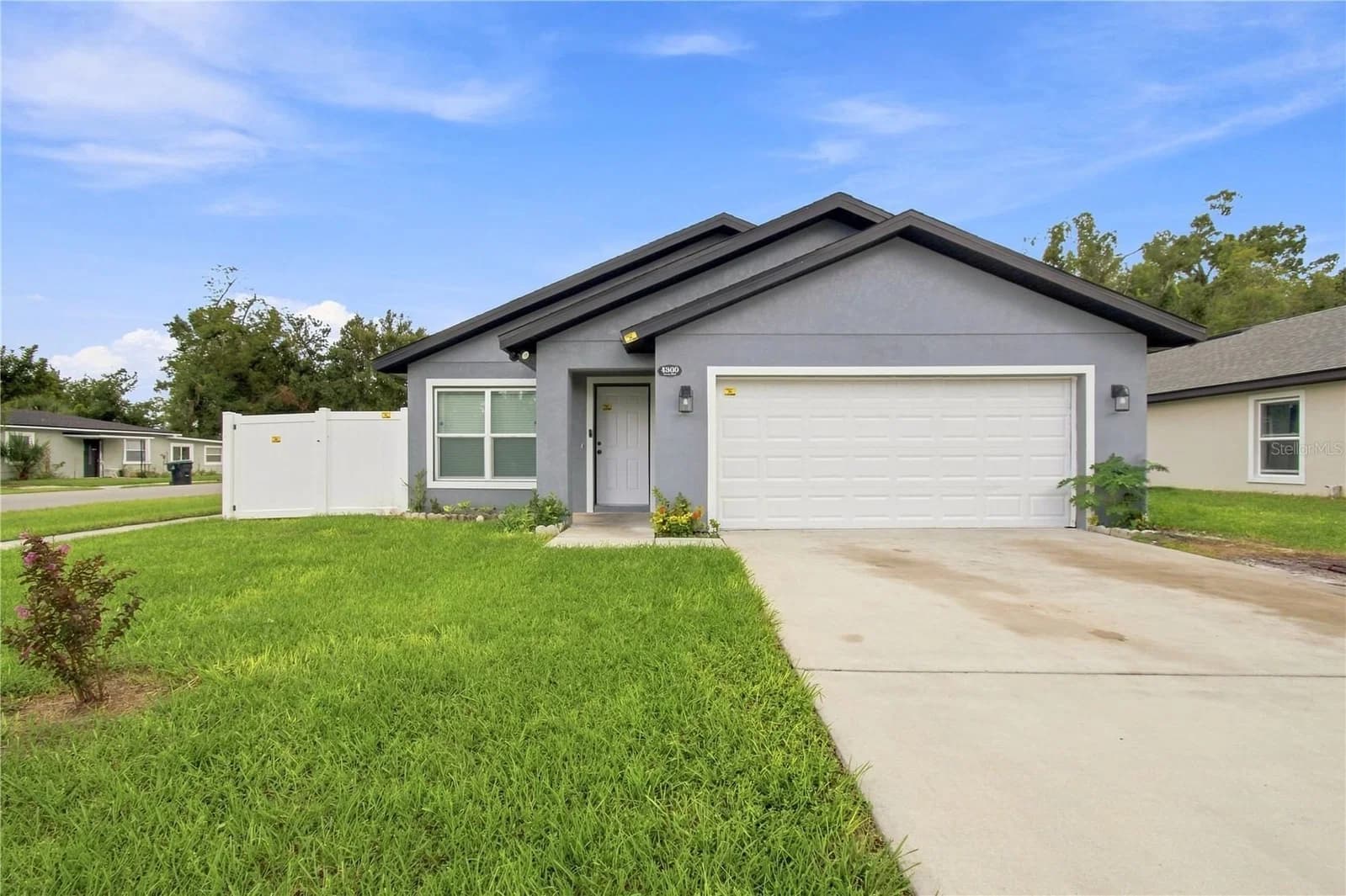 4300 LENOX Boulevard, Orlando, FL 32811 3