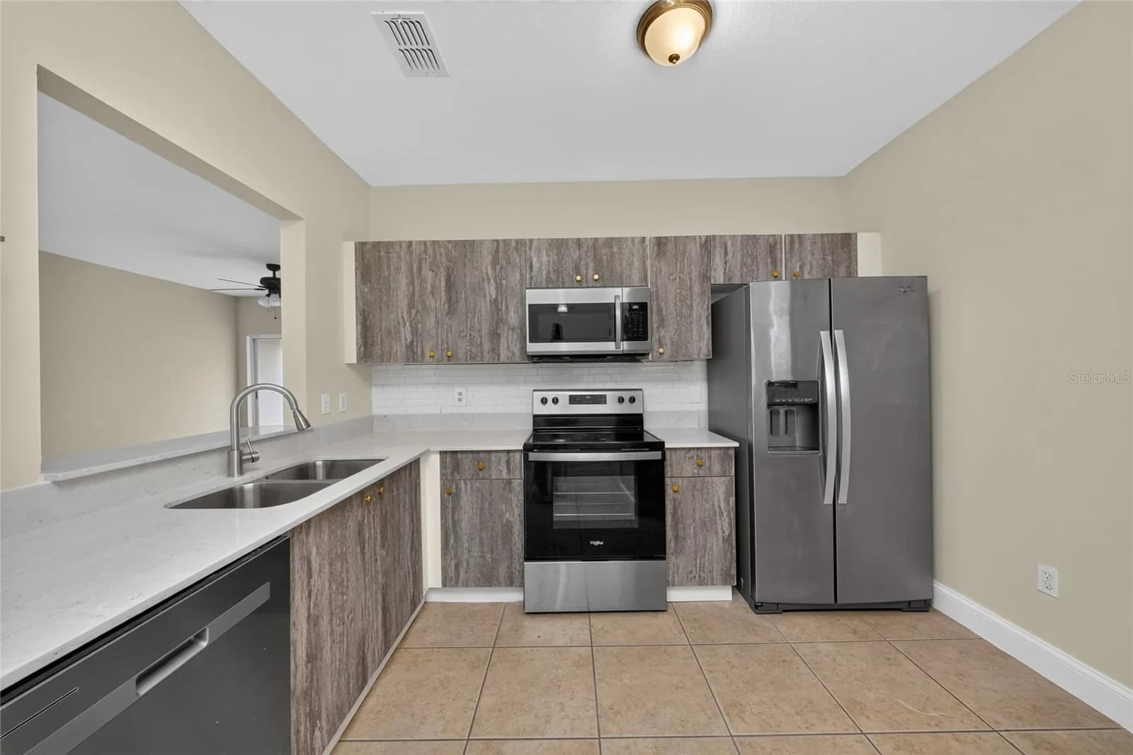 515 VILLA DEL SOL Circle #205 5