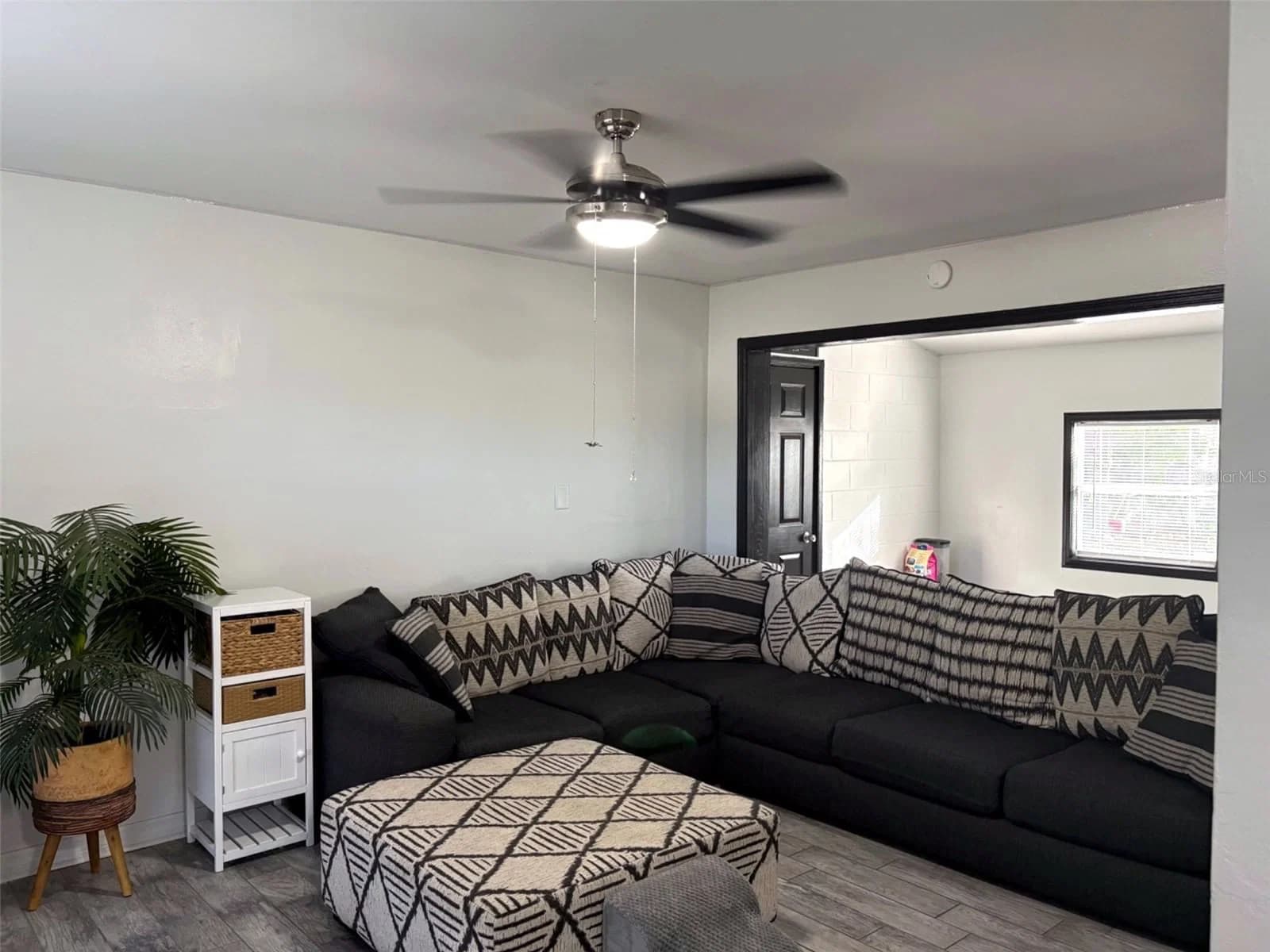 5917 WOLF Road, Orlando, FL 32808 3