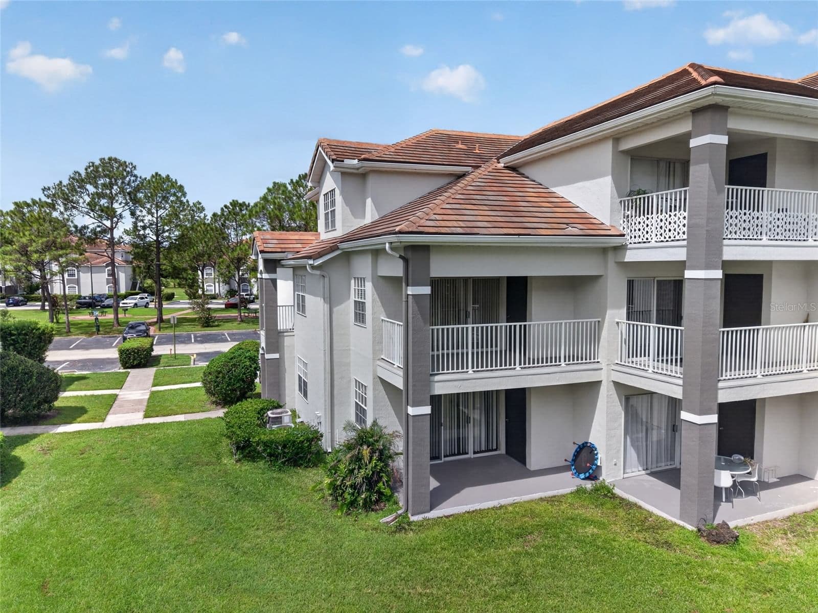14013 FAIRWAY ISLAND Drive #428, Orlando, FL 32837 2