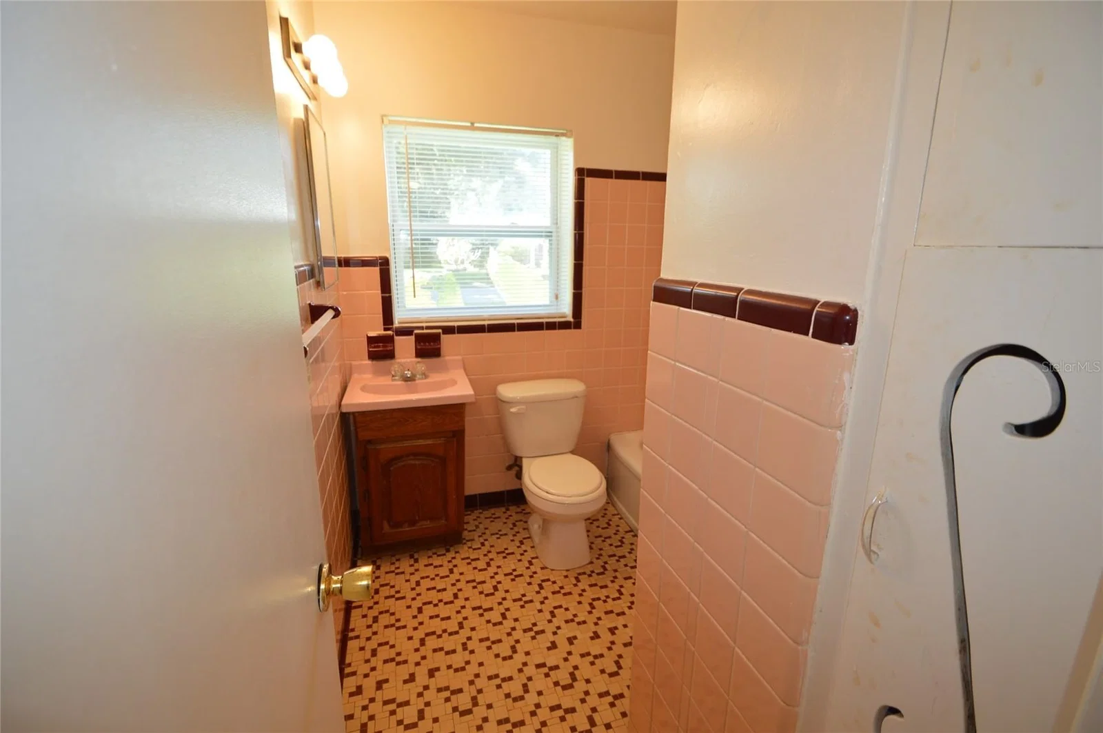 519 VERN Drive 4