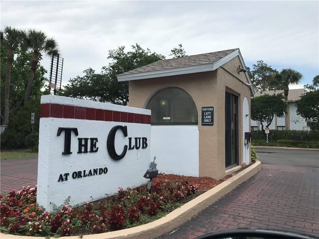 8203 SUN SPRING Circle #21, Orlando, FL 32825