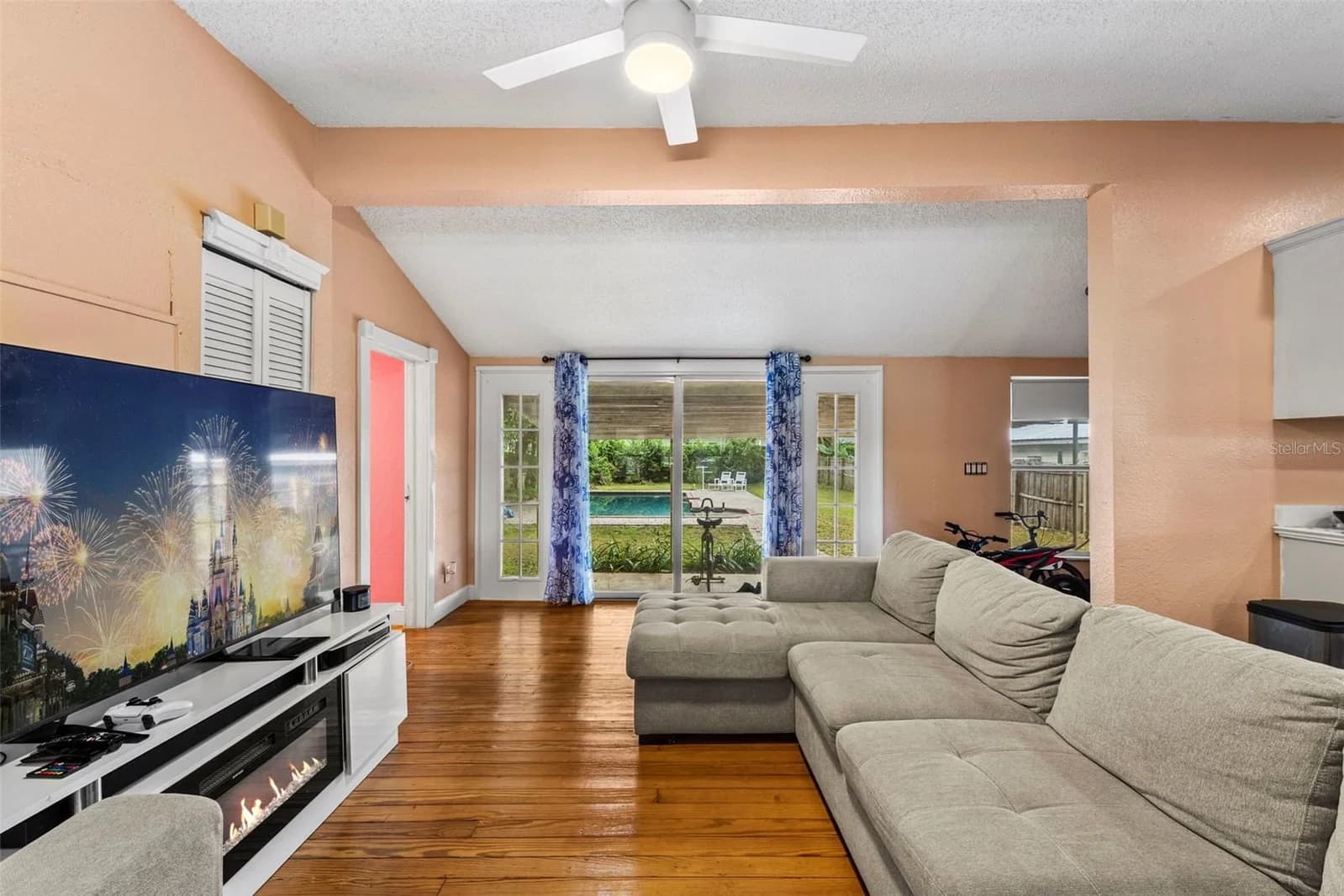 1031 WALTHAM Avenue, Orlando, FL 32809 2
