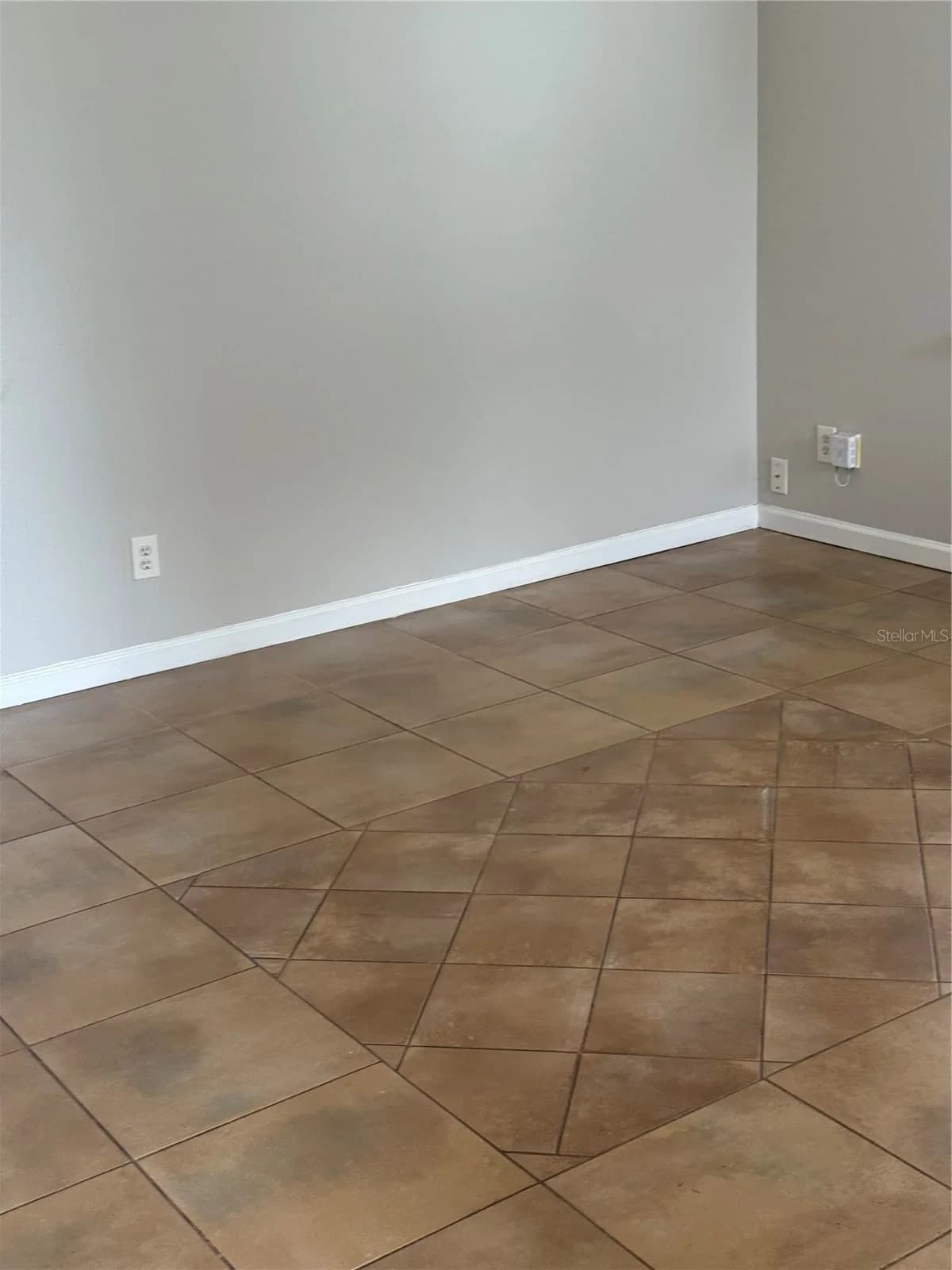 7919 TUMBLEWEED Court 4