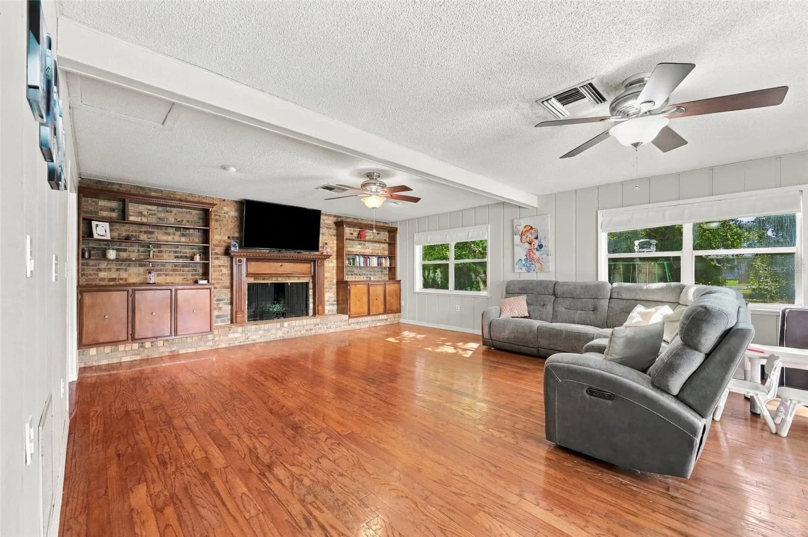 3318 FLORENE Drive 5
