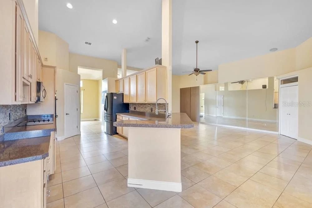 407 THUNDER GULCH, Orlando, FL 32824 2