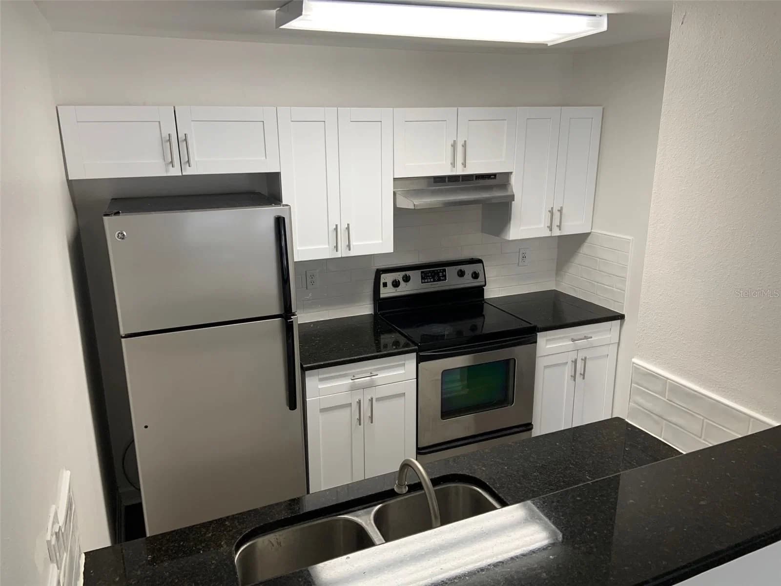 4752 WALDEN Circle #715 5