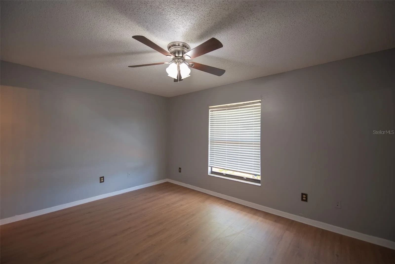 1621 SANDY POINT Square #61, Orlando, FL 32807 3