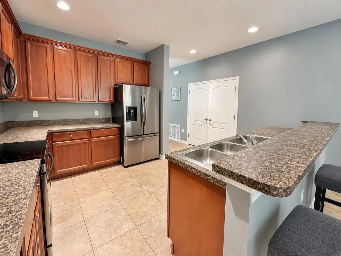 13303 MOSS PARK RIDGE Drive, Orlando, FL 32832 2