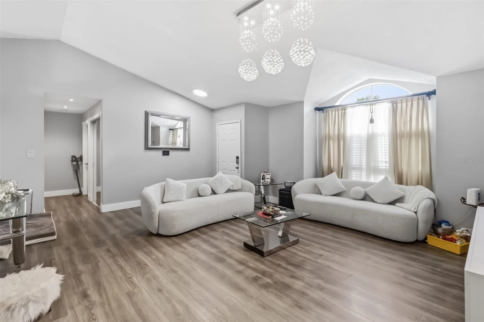 7826 BARBERRY Drive, Orlando, FL 32835 3