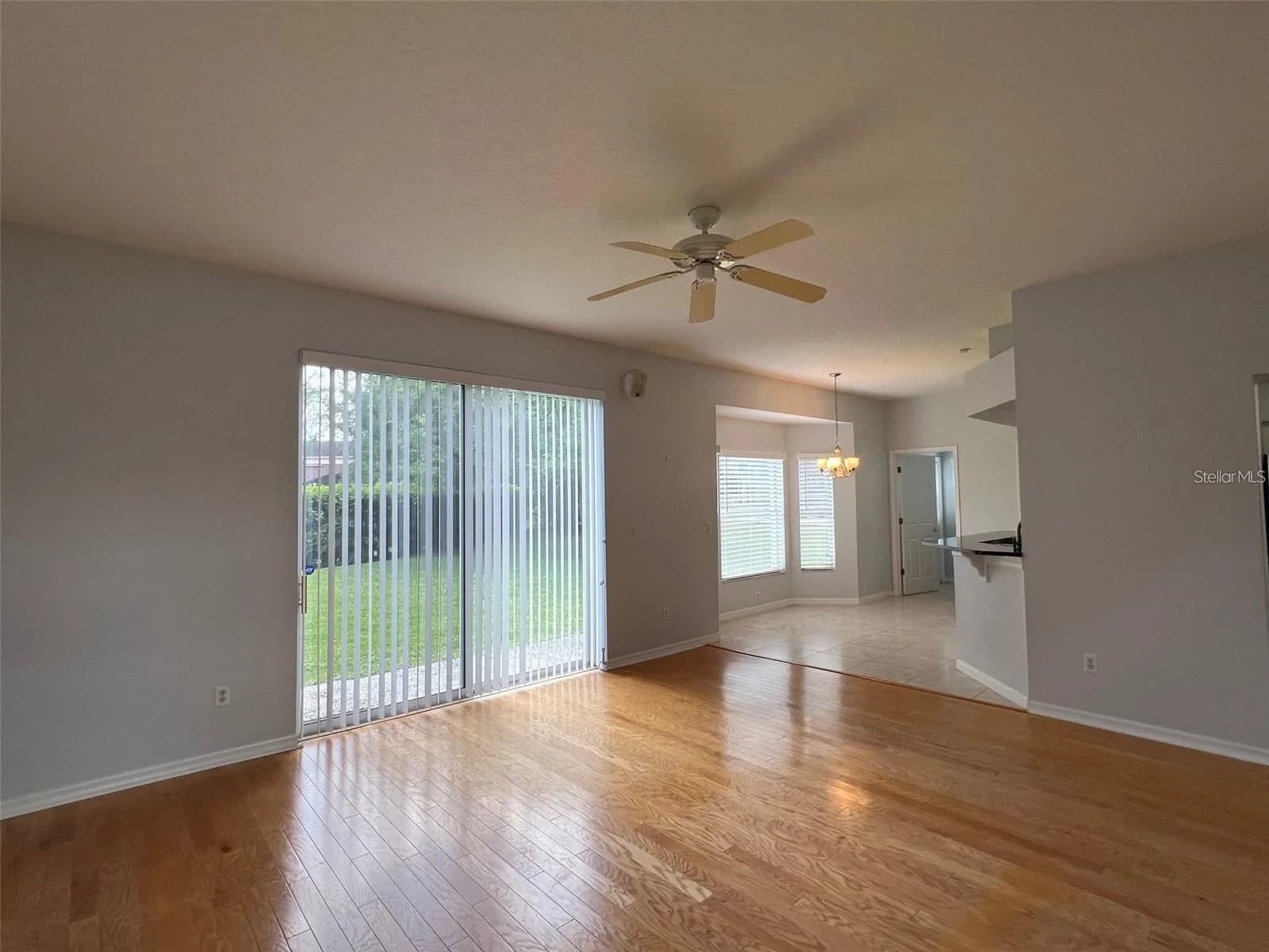 1831 ABBOTS HILL Drive 5
