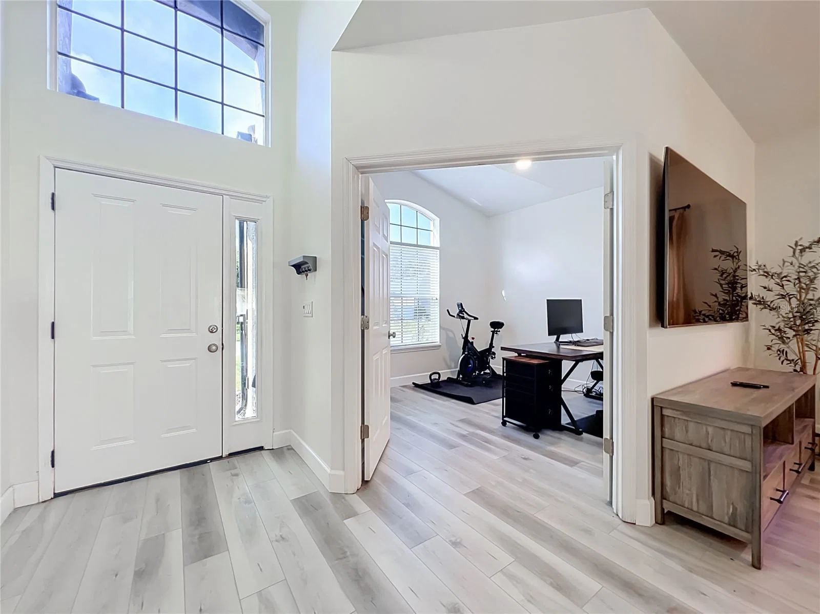 2271 CRYSTAL FALLS Way, Orlando, FL 32824 3