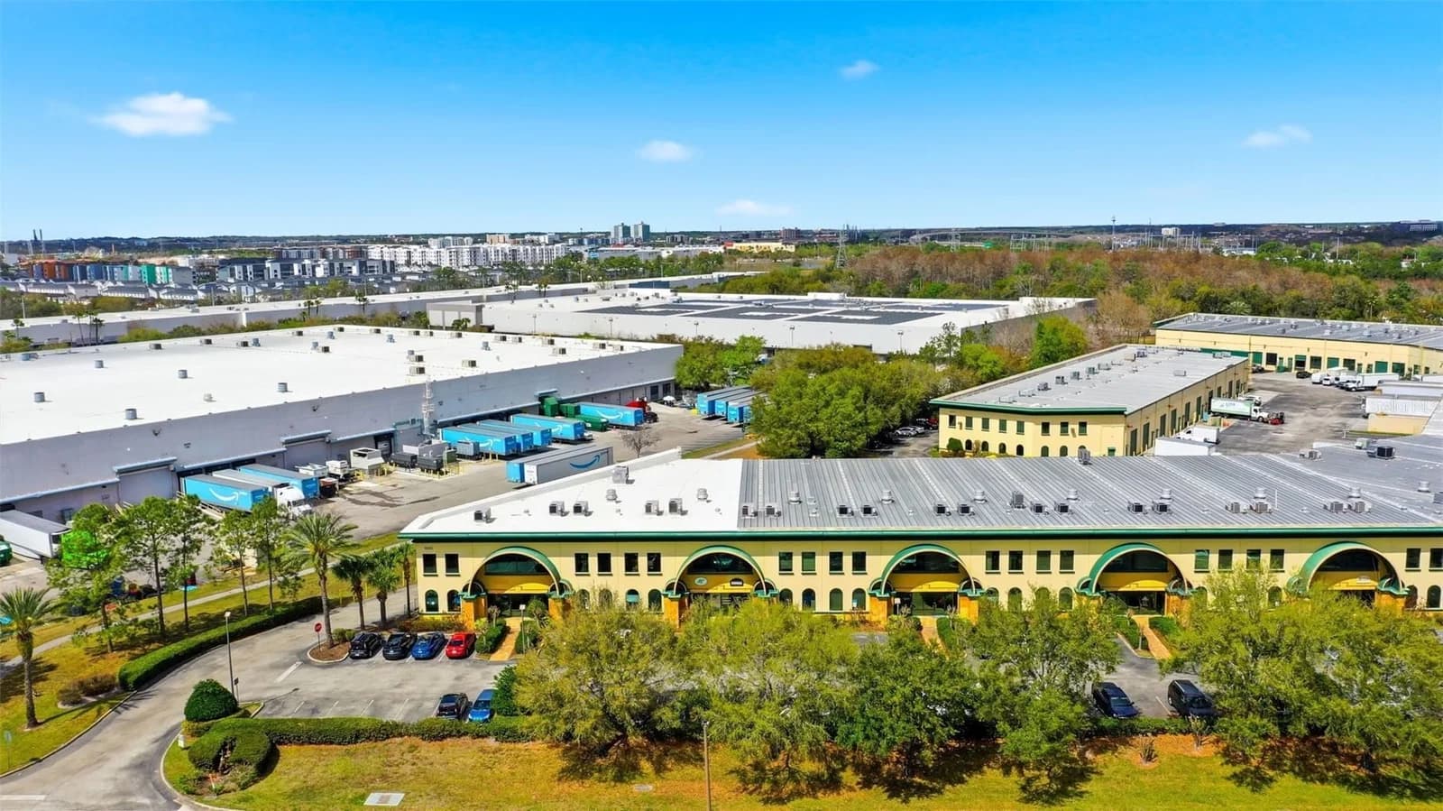 6881 KINGSPOINTE Parkway #6, Orlando, FL 32819 2