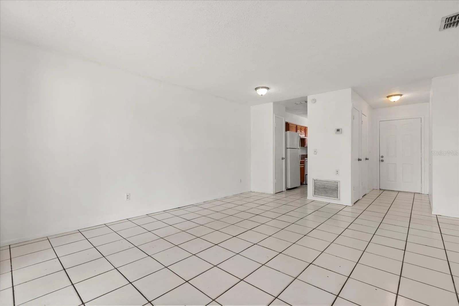 6921 LONGMEADE Lane, Orlando, FL 32822 3