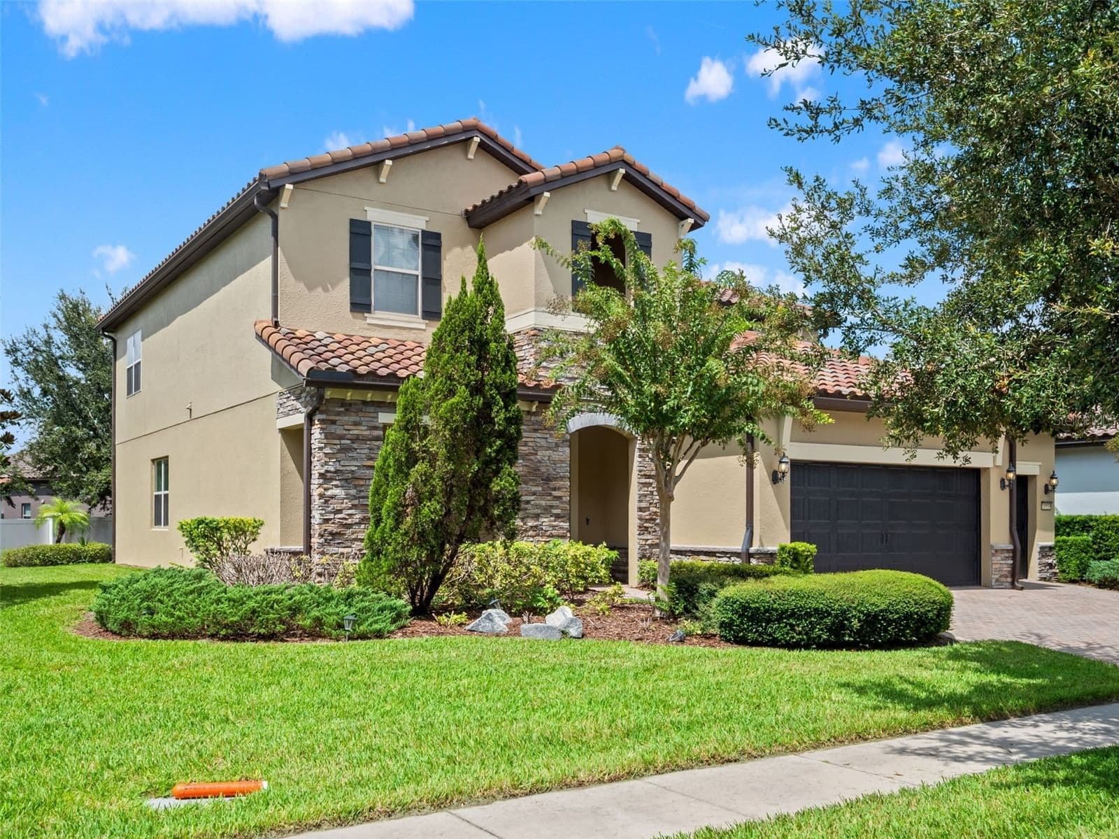 10950 CITRON OAKS Drive, Orlando, FL 32836 2