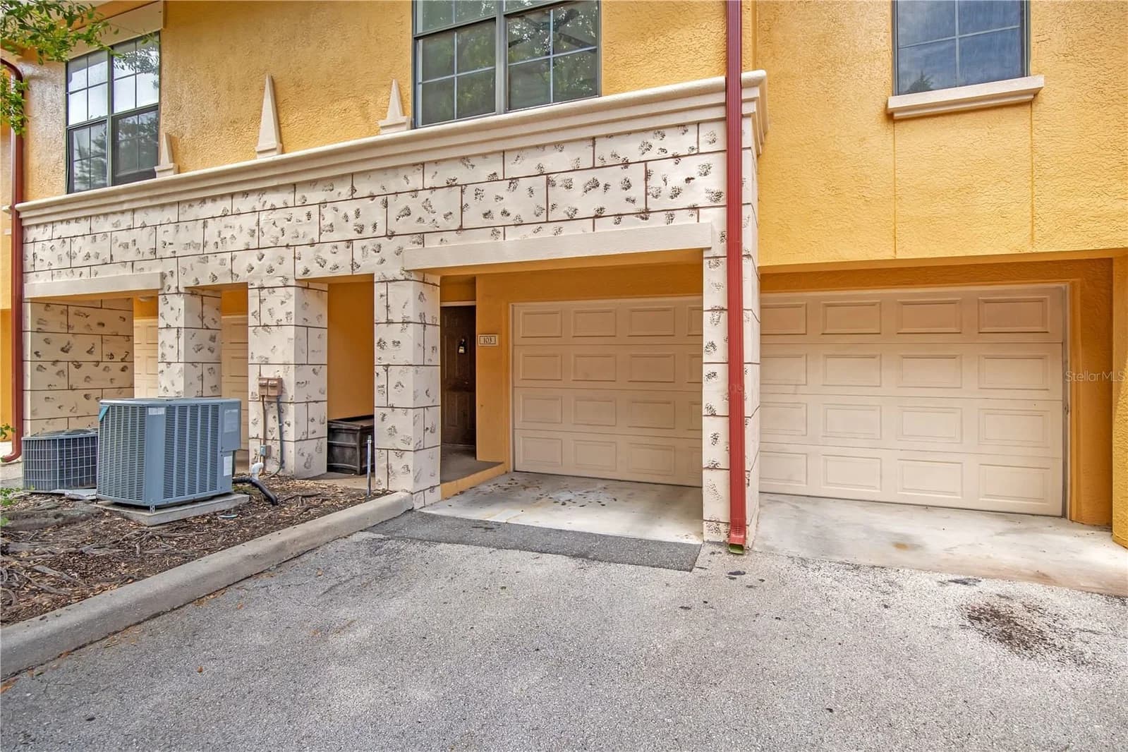 6119 METROWEST Boulevard #103, Orlando, FL 32835 2