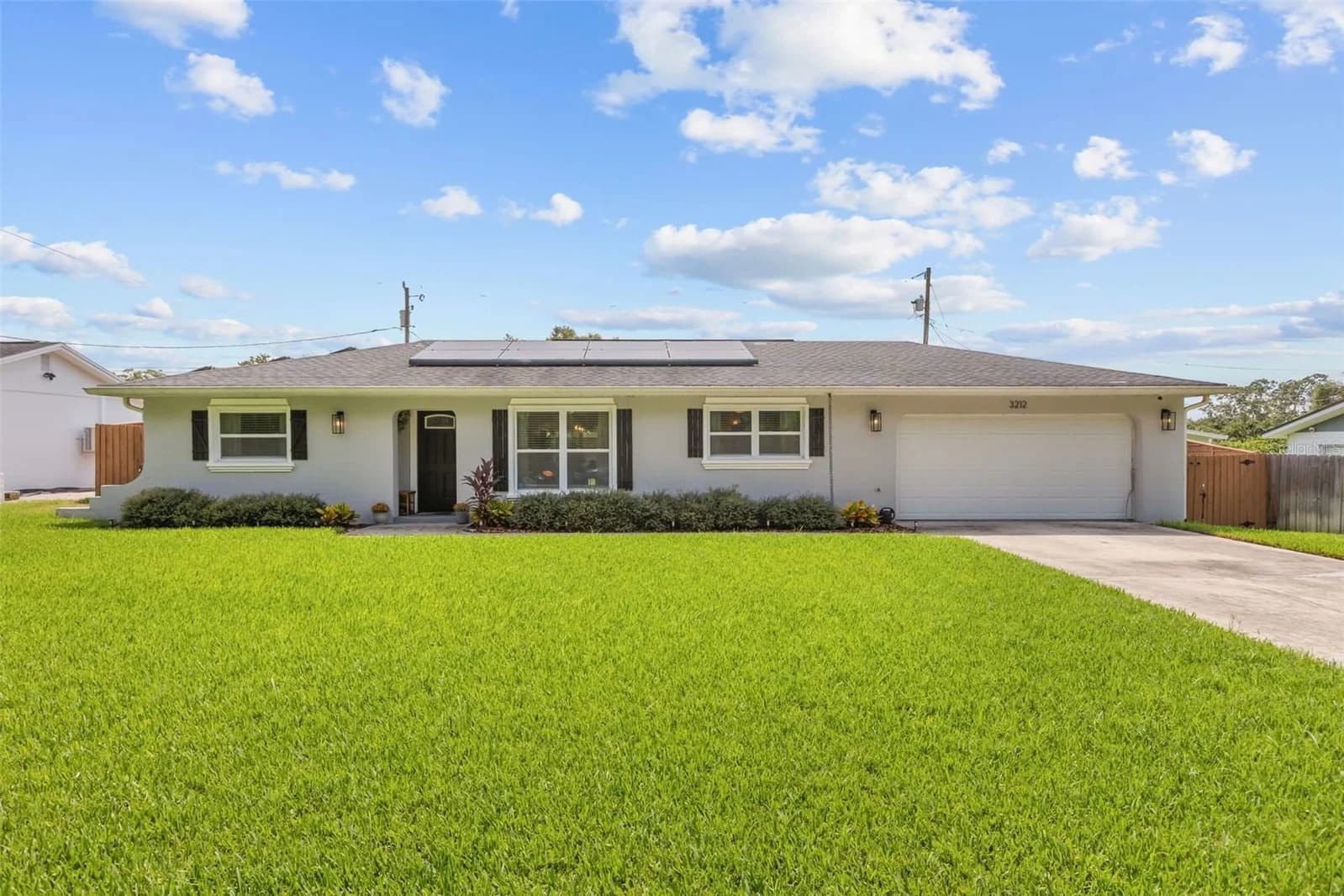3212 ORANOLE Road, Orlando, FL 32810