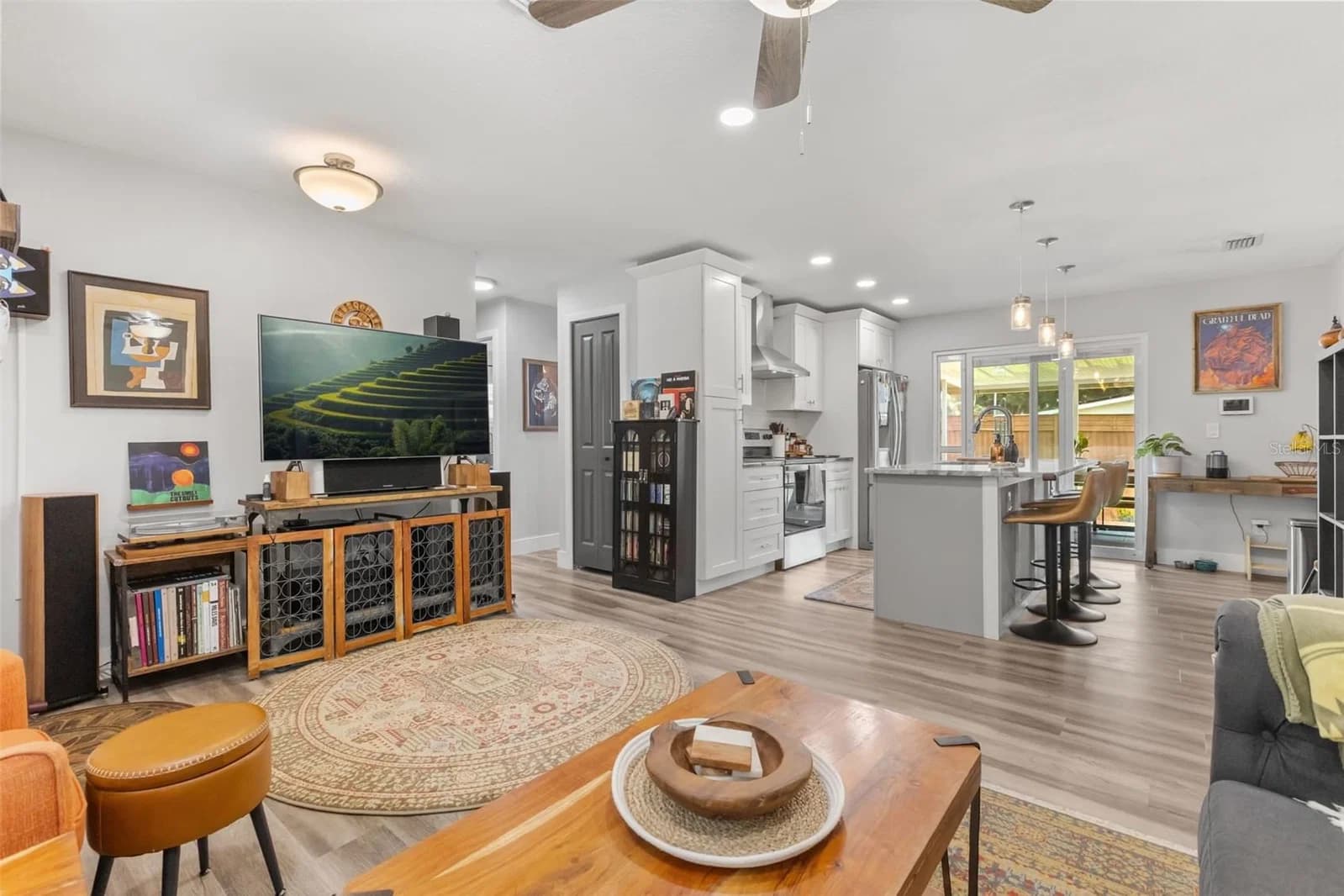 3212 ORANOLE Road 4