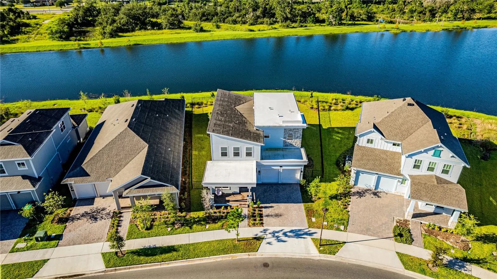 10068 BALLAST Drive, Orlando, FL 32827 2