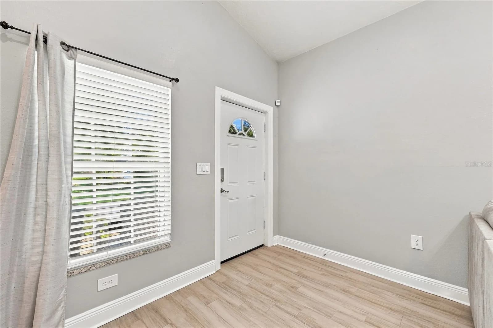 1325 36TH Street, Orlando, FL 32839 3