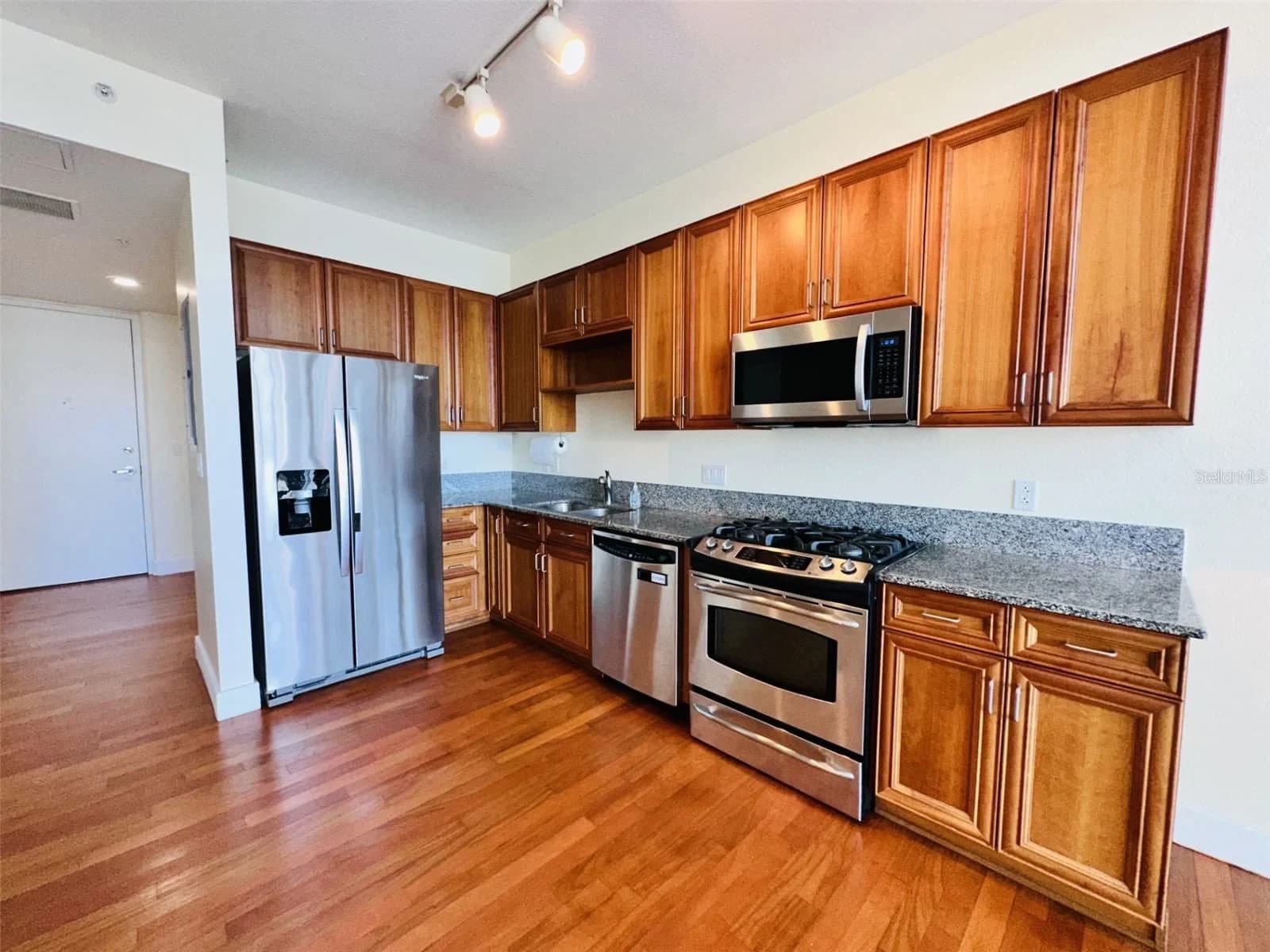 150 ROBINSON Street #1009, Orlando, FL 32801 3