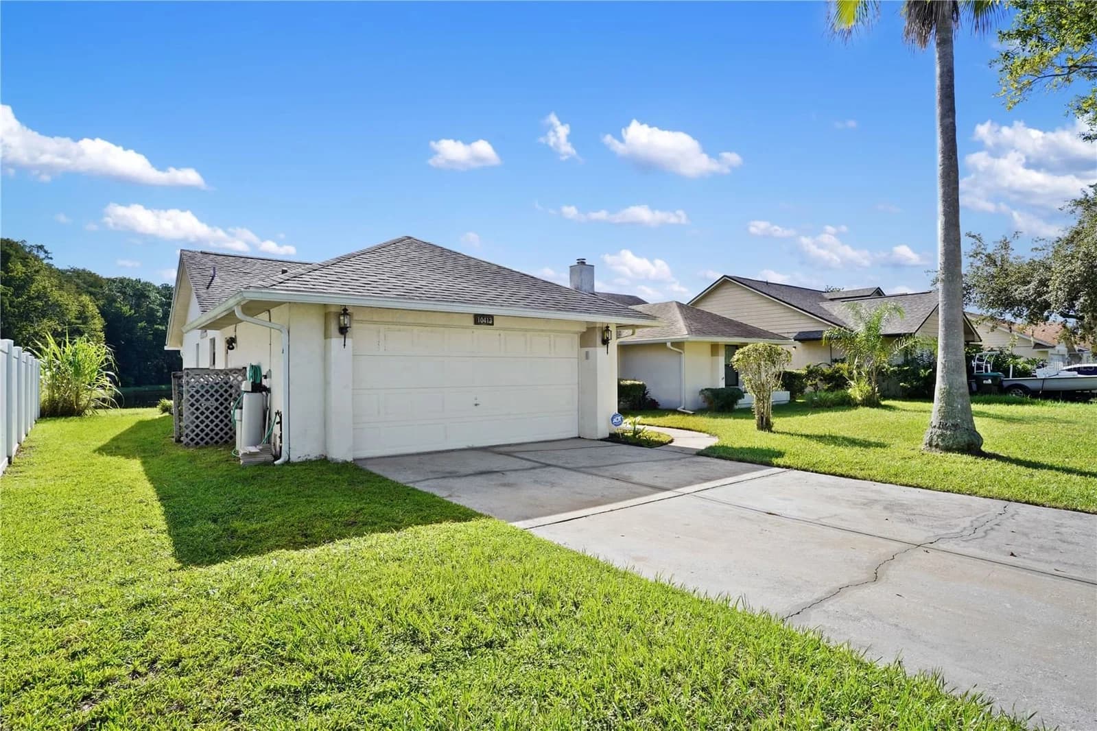 10413 WATER HYACINTH Drive 4