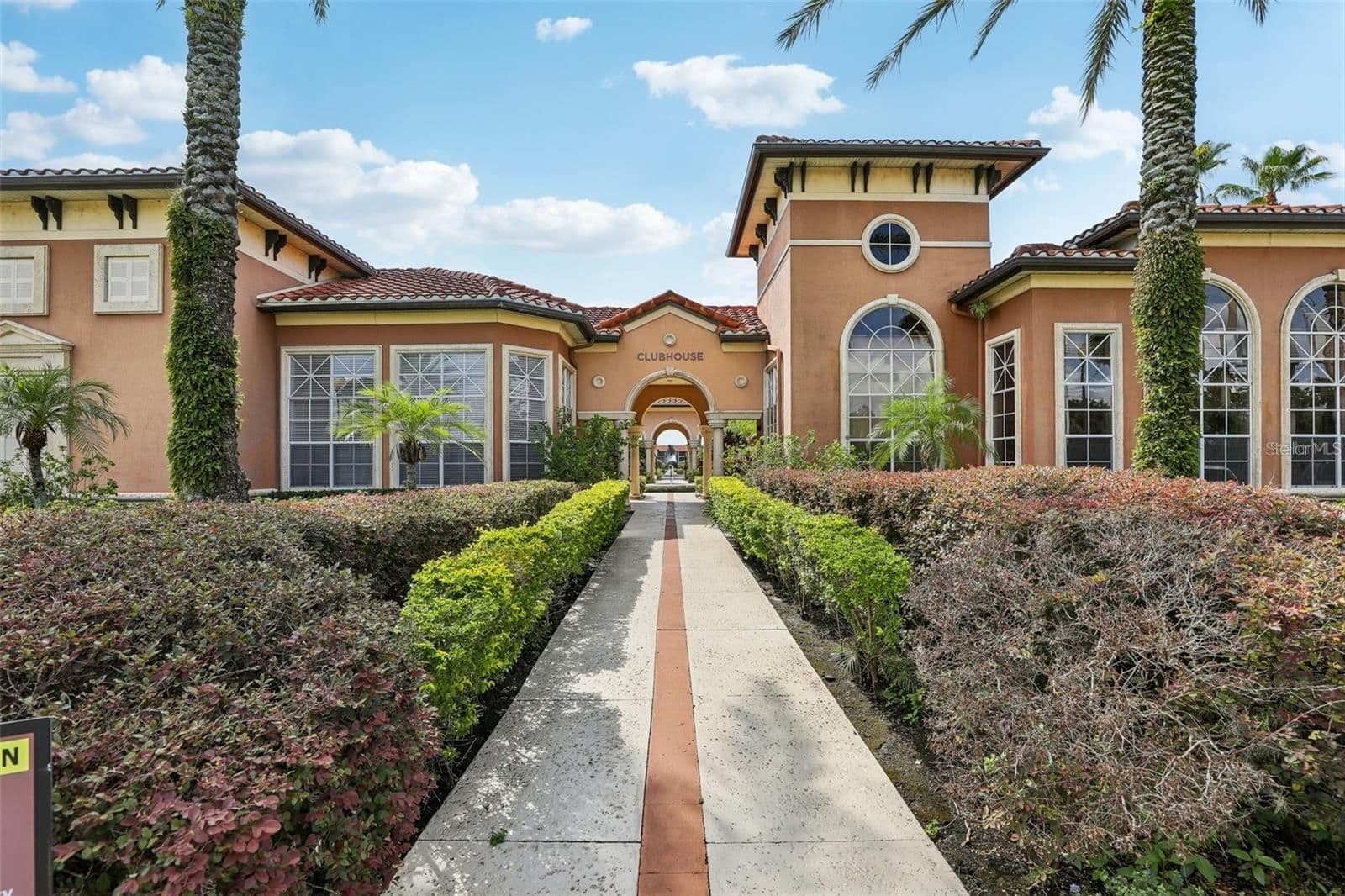 5536 METROWEST Boulevard #8-311, Orlando, FL 32811 3