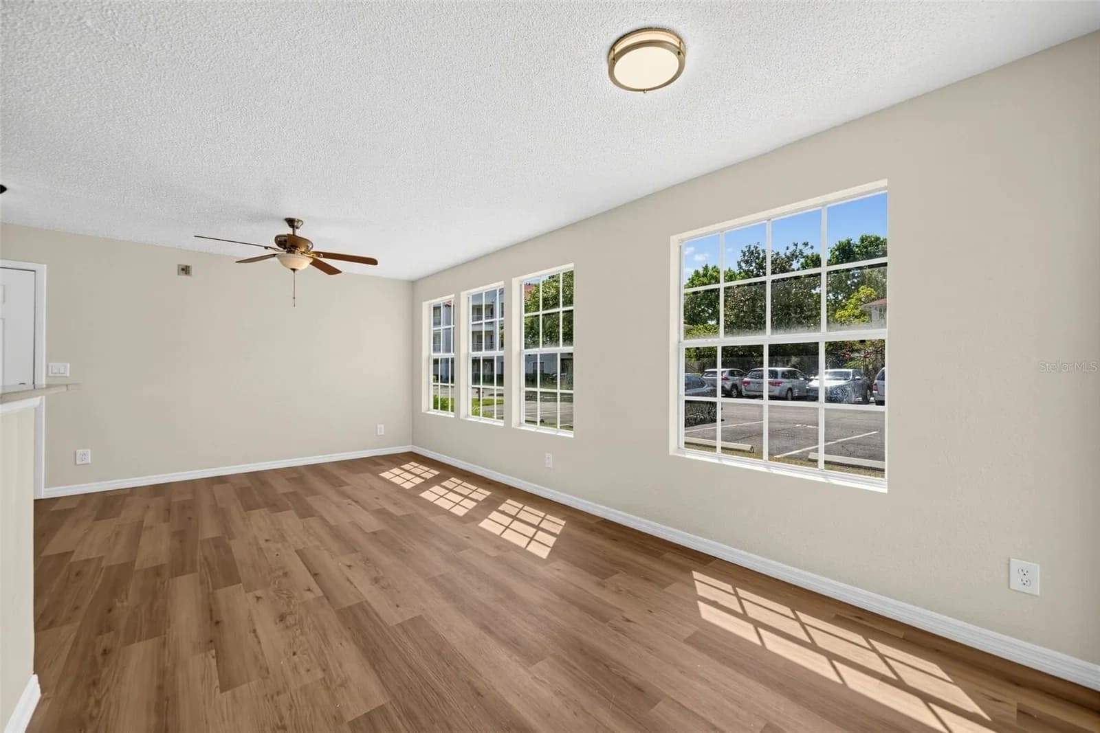 11550 WESTWOOD Boulevard #1211 4