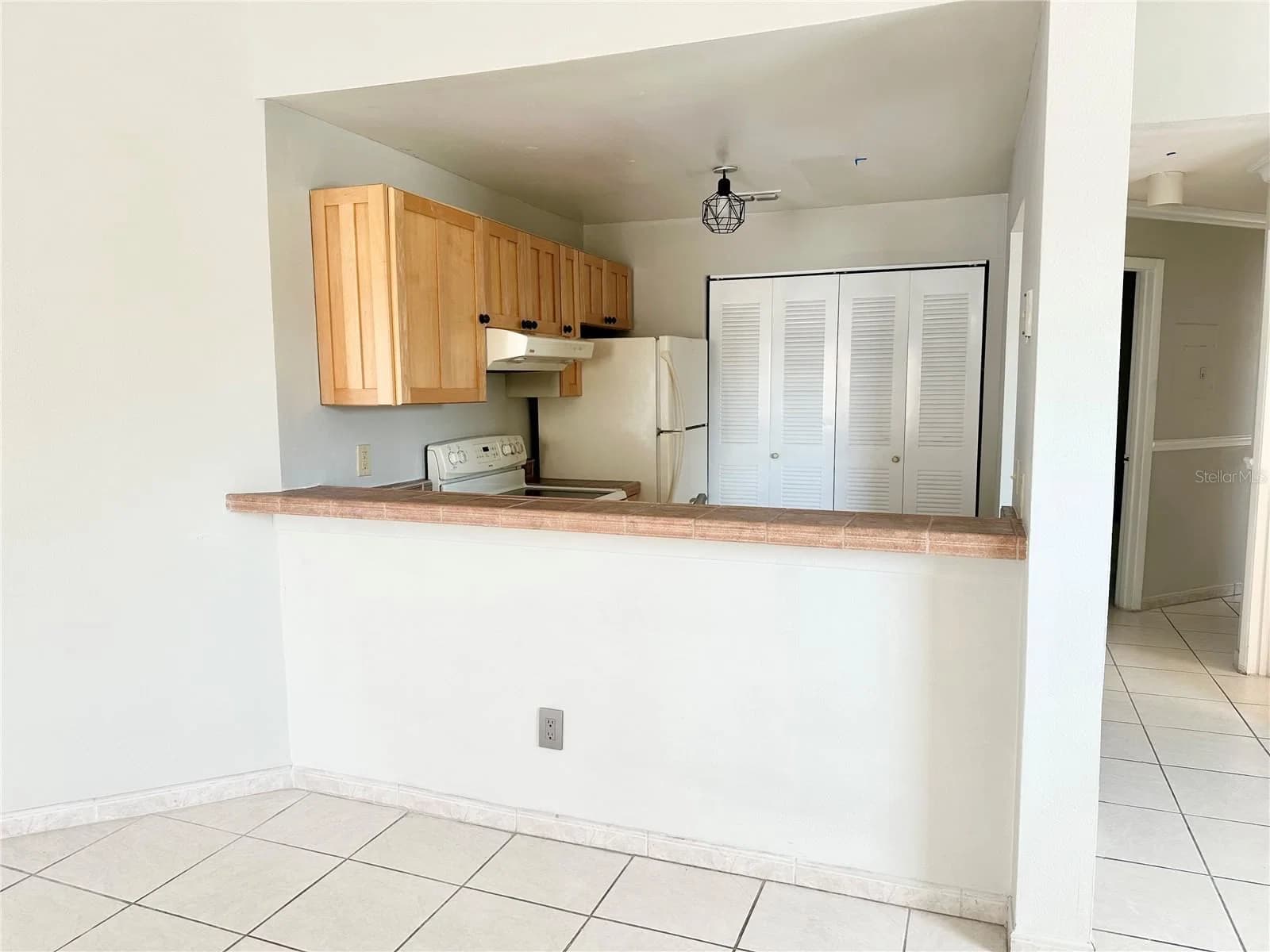 2524 WOODGATE Boulevard #201 5