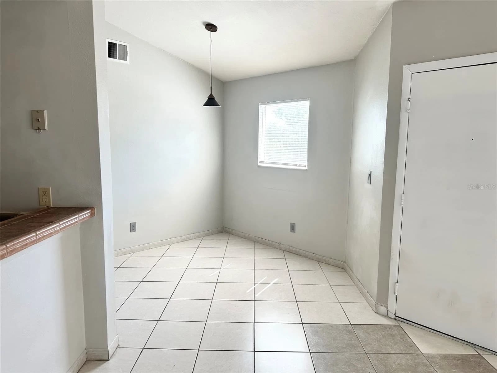 2524 WOODGATE Boulevard #201, Orlando, FL 32822 3