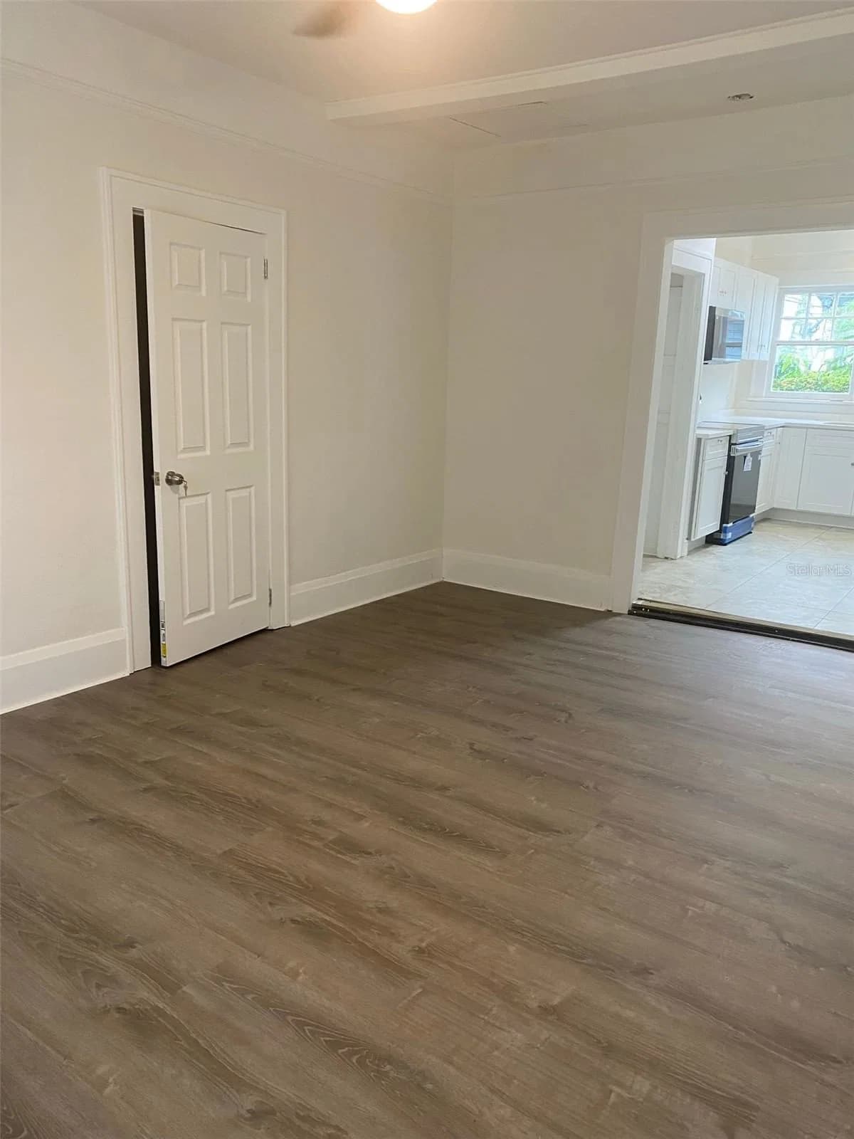 606 LAKE DOT Circle #D, Orlando, FL 32801 2